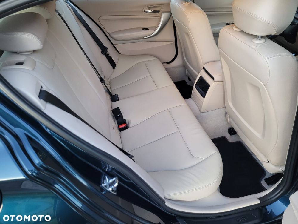 BMW Seria 1 116d EfficientDynamics Sport Line - 11