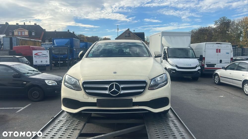 Mercedes-Benz Klasa E 200 d 9G-TRONIC - 2