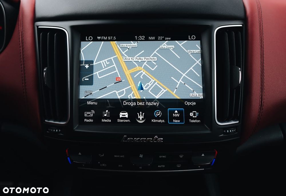 Maserati Levante S - 39