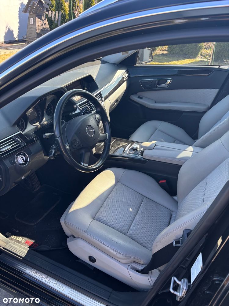 Mercedes-Benz Klasa E 350 CDI DPF BlueEFFICIENCY 7G-TRONIC Avantgarde - 12
