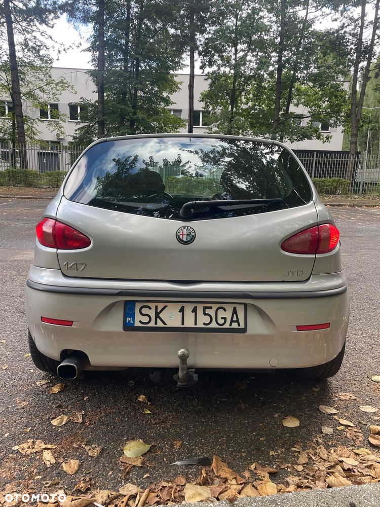 Alfa Romeo 147 1.9 JTD Distinctive - 7