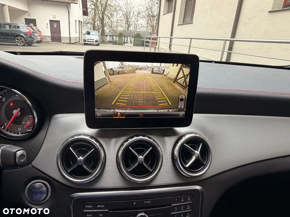 Mercedes-Benz GLA 200 (CDI) d 4Matic 7G-DCT AMG Line - 7