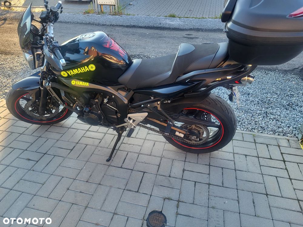 Yamaha FZ6 - 3