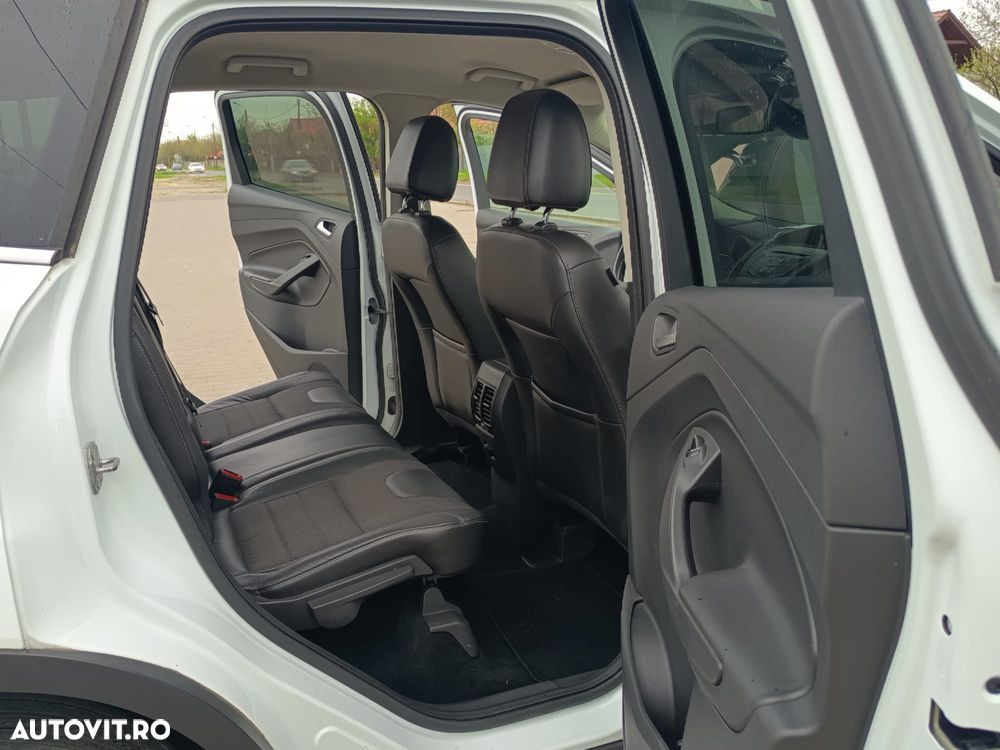 Ford Kuga - 8
