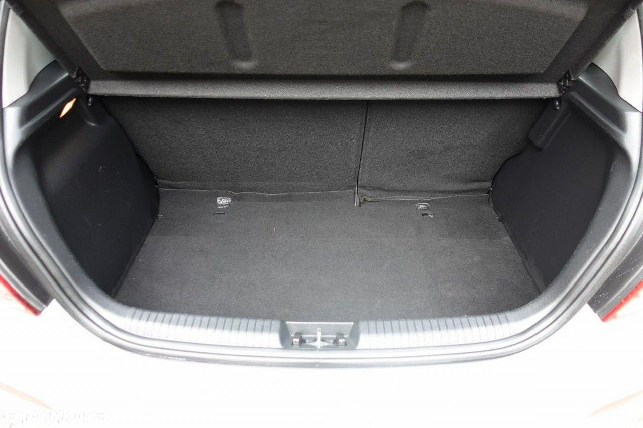 Hyundai i20 - 16