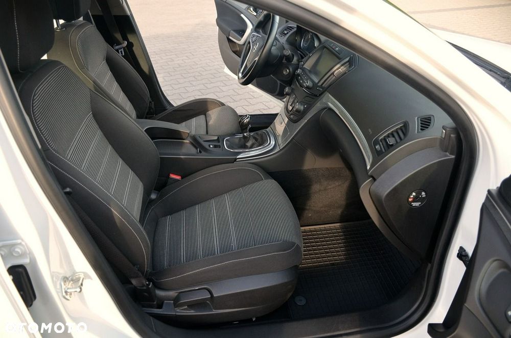 Opel Insignia - 20