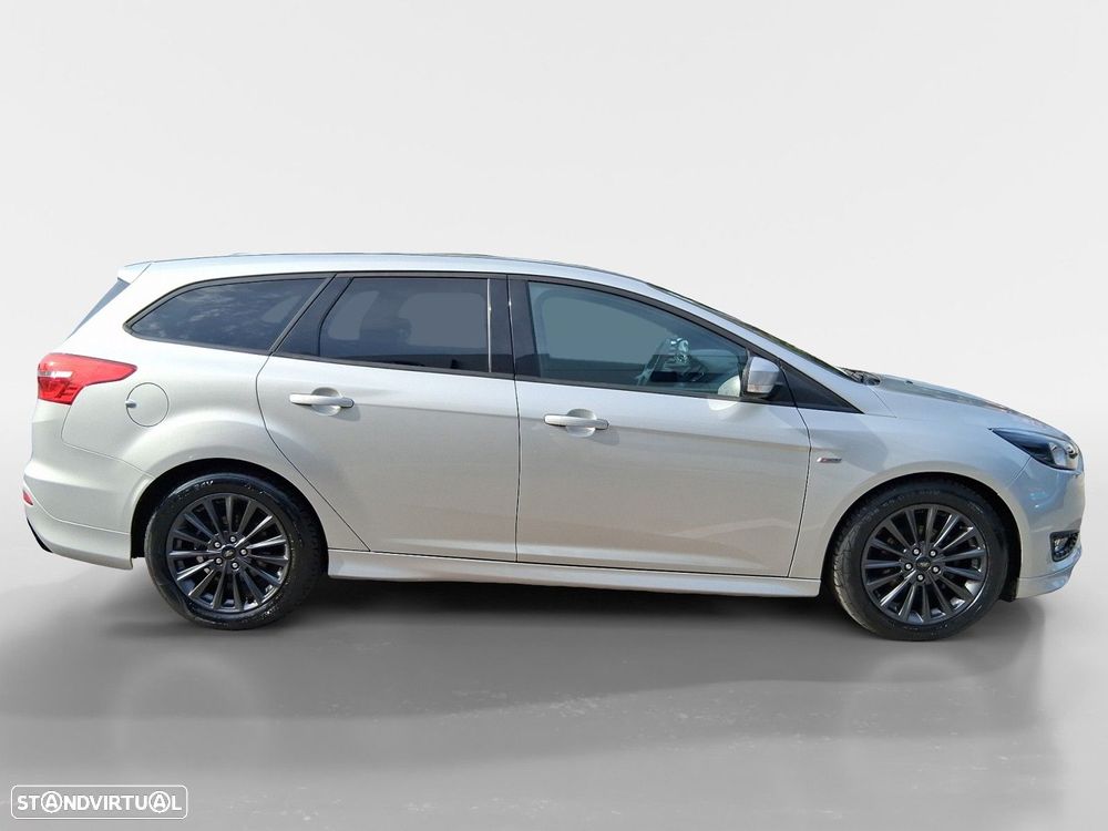 Ford Focus SW 1.5 TDCi EcoBlue ST-Line - 6