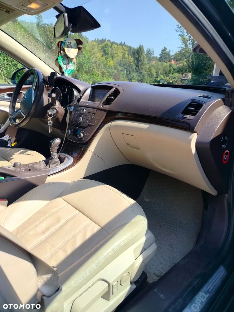 Opel Insignia 2.0 CDTI - 11