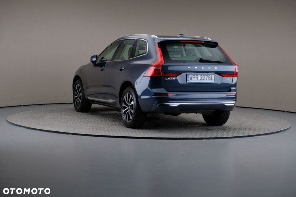 Volvo XC 60 B4 D AWD Plus Bright - 2