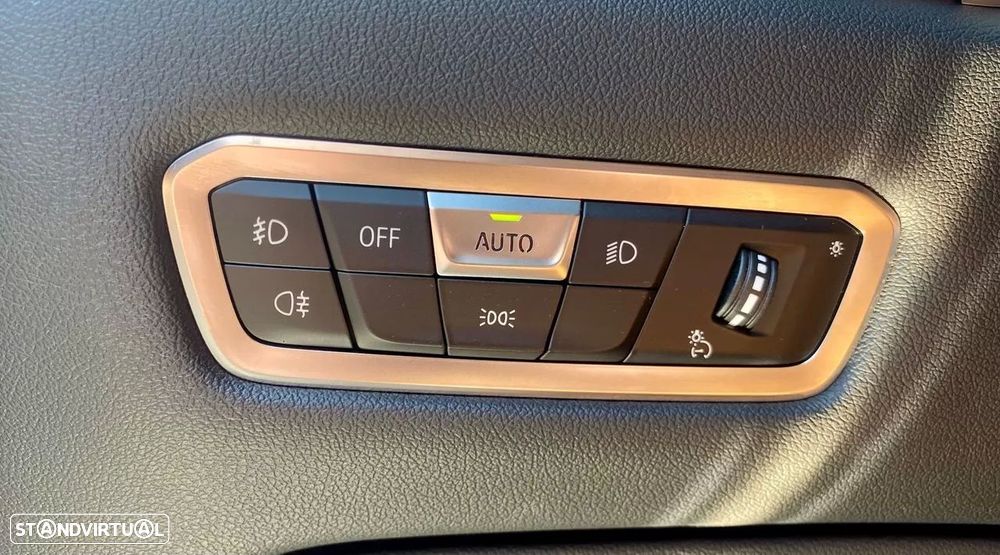 BMW X7 40 d xDrive Pack M - 43