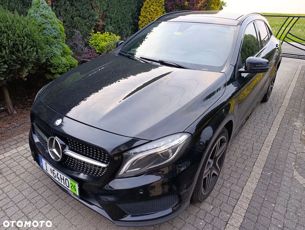 Mercedes-Benz GLA 250 AMG Line - 12