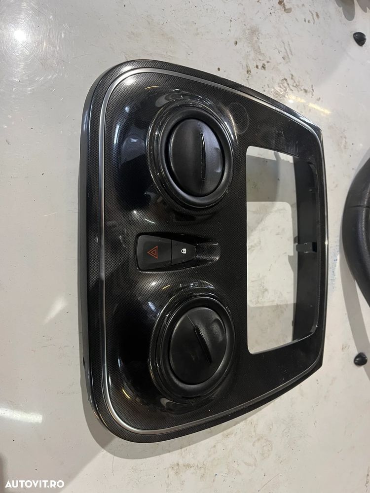 Grila centrala bord interior Dacia Logan II facelift 2018-2019 - 5