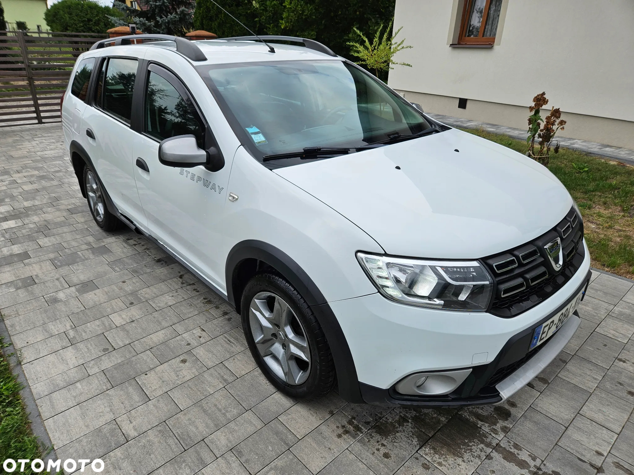 Dacia Logan MCV 0.9 TCe Stepway S&S - 12