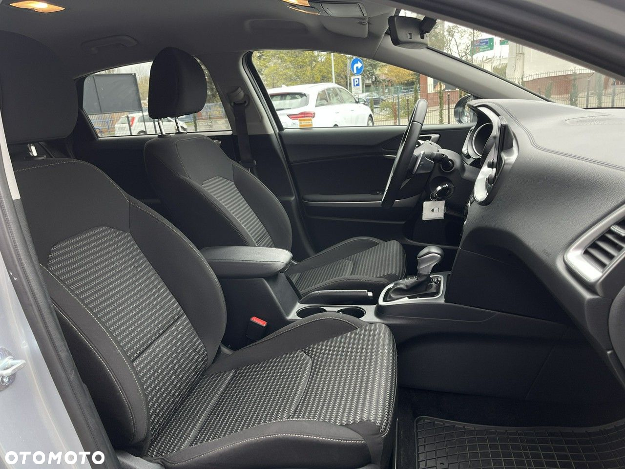 Kia Ceed 1.5 T-GDI M DCT - 26