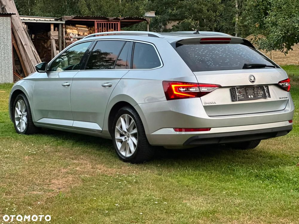 Skoda Superb 2.0 TDI Ambition DSG - 6