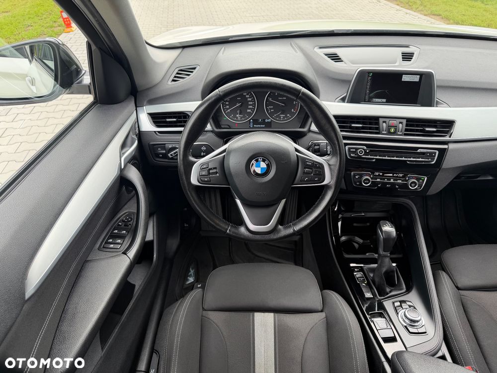 BMW X1 xDrive18d Sport - 16