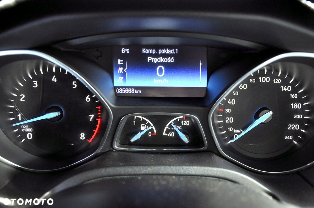 Ford Focus 1.0 EcoBoost Start-Stopp-System ST-LINE STYLE - 40