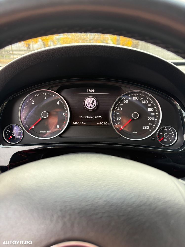 Volkswagen Touareg 3.0 V6 TDI BMT - 14