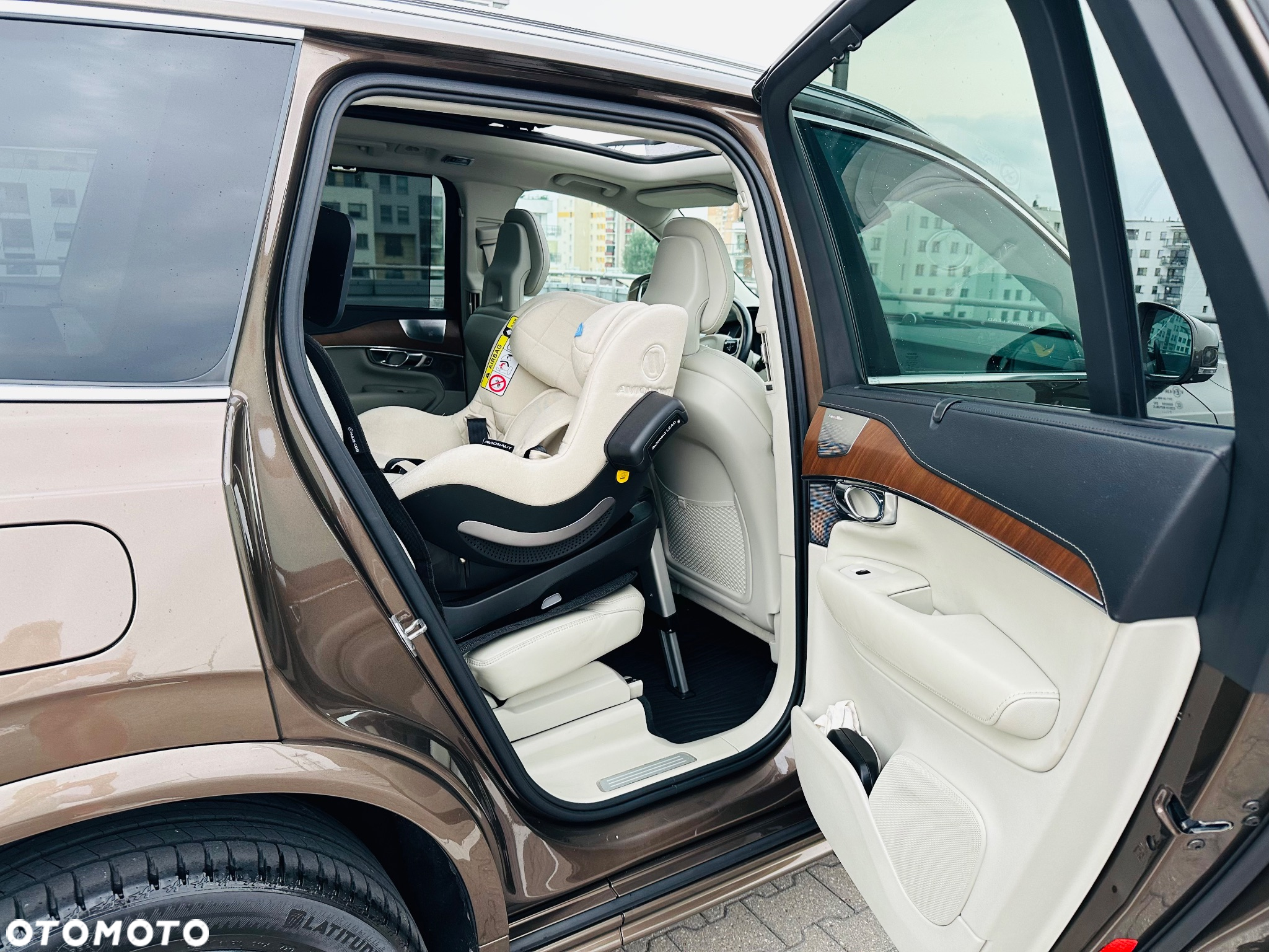 Volvo XC 90 D5 SCR AWD Inscription 7os - 26
