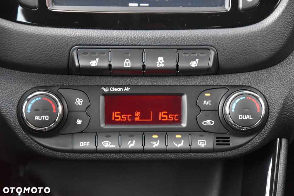 Kia Ceed 1.4 CVVT Dream-Team Edition - 30