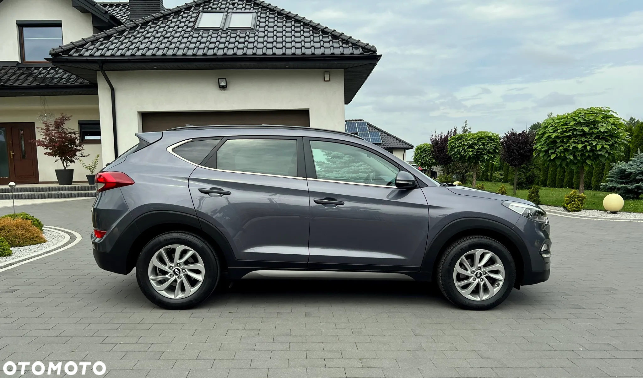Hyundai Tucson blue 1.7 CRDi 2WD Trend - 17