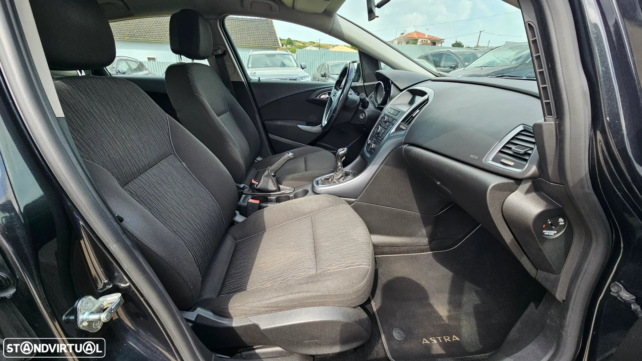 Opel Astra 1.3 CDTi Executive - 29