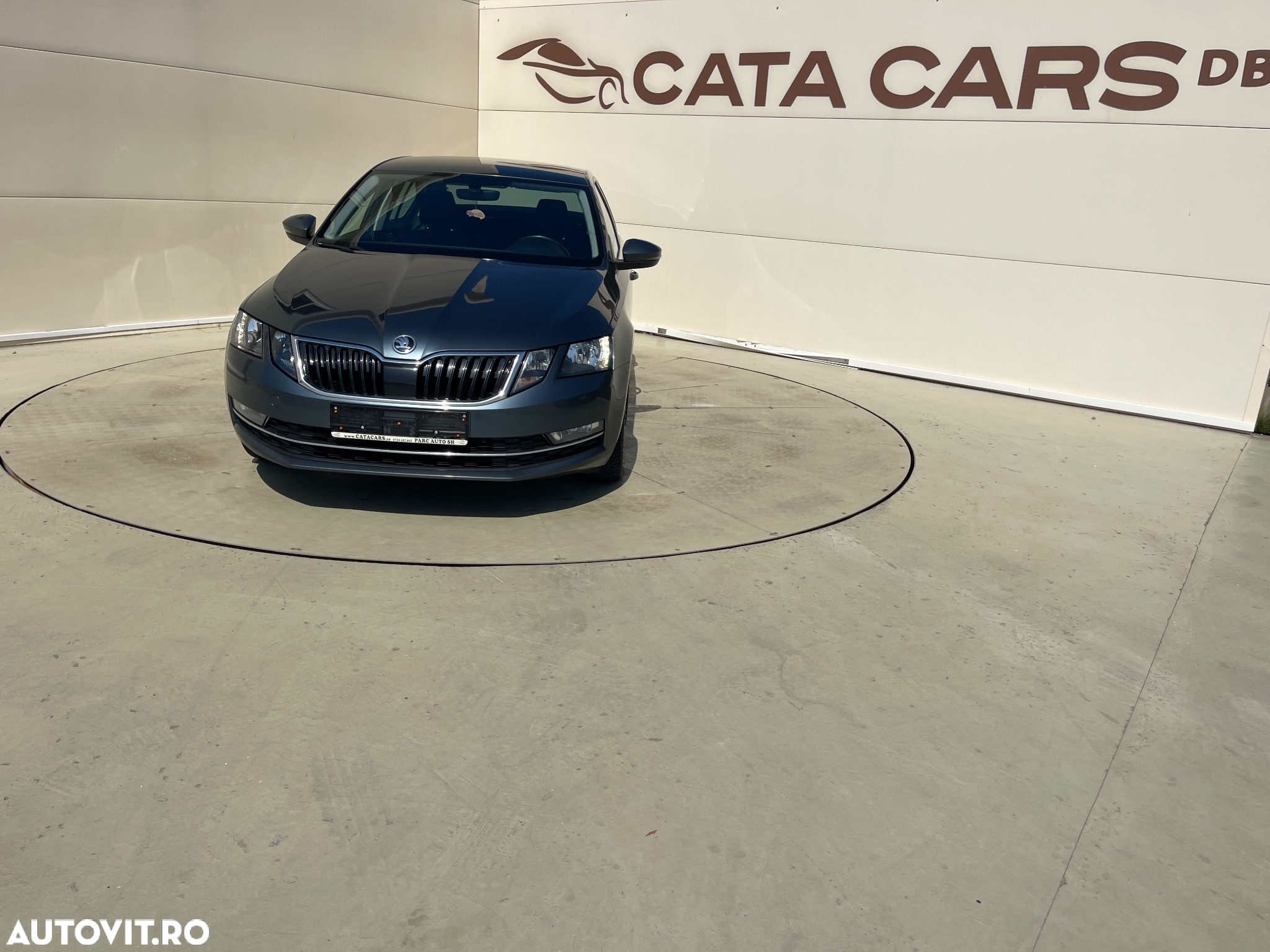 Skoda Octavia 1.8 TSI DSG Style - 2