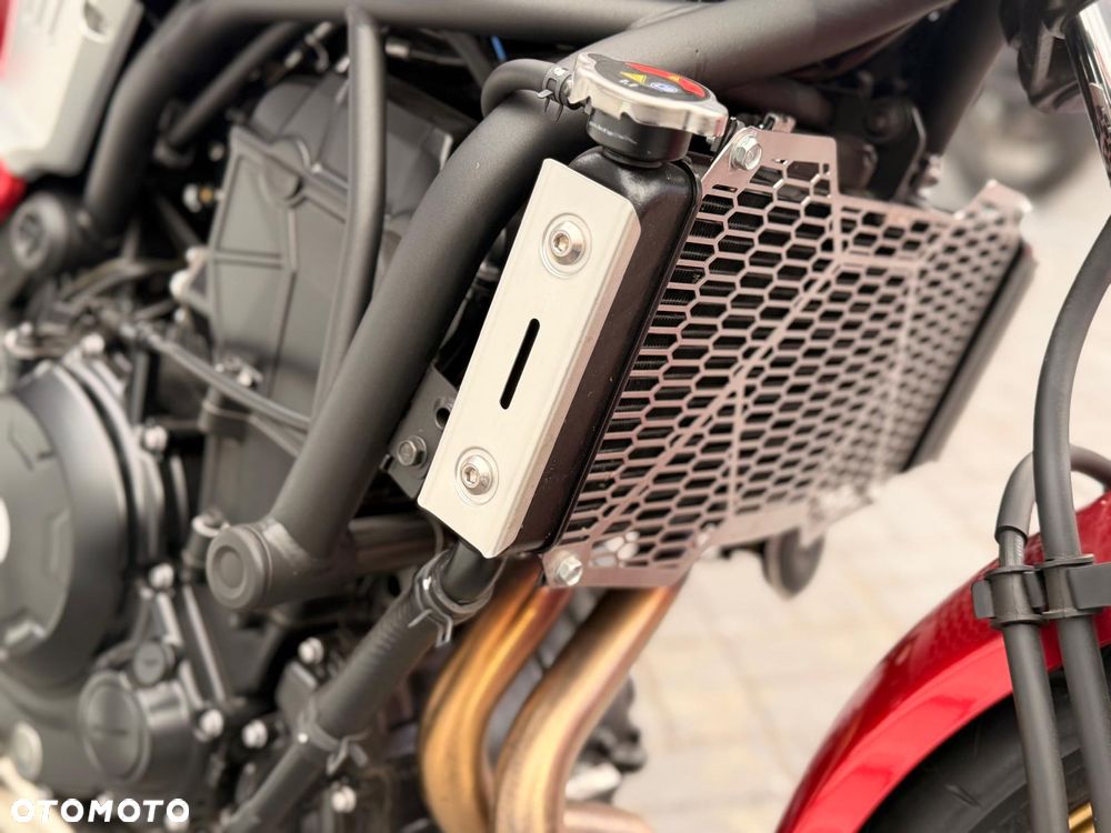 Kawasaki Z 650 RS - 12