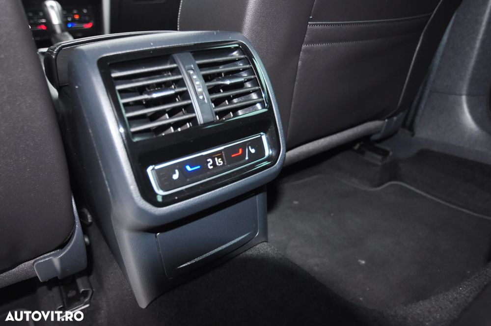 Volkswagen Passat 2.0 TDI SCR DSG Business - 22