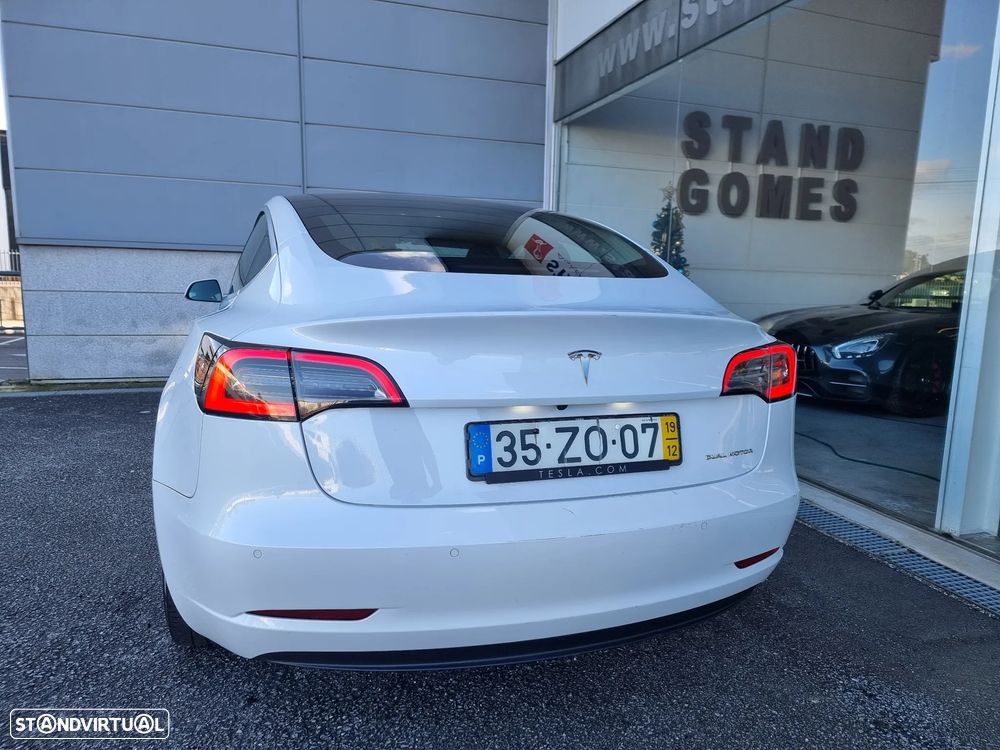 Tesla Model 3 Long-Range Dual Motor AWD - 4