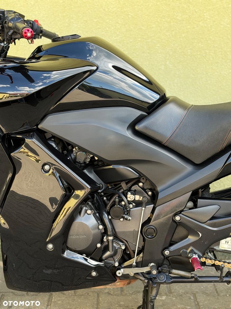 Honda CBF - 24