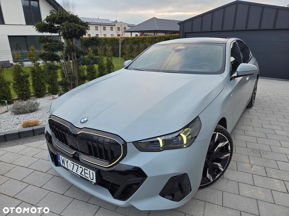 BMW Seria 5 520d xDrive mHEV M Sport - 2