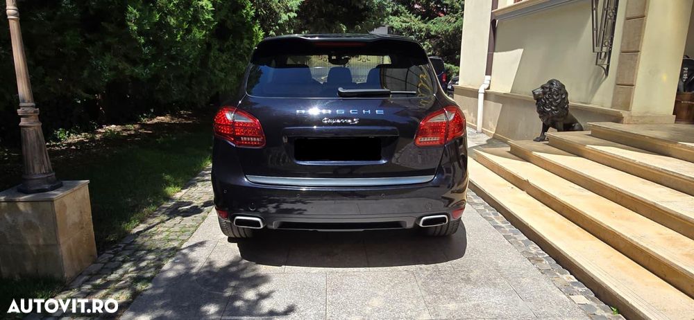Porsche Cayenne - 3