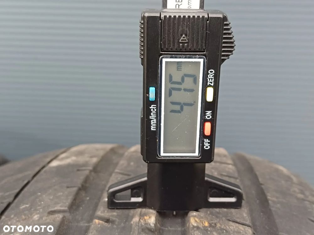 NR 230 Opony Lato 235/55/18 Pirelli P Zero 104 - 6