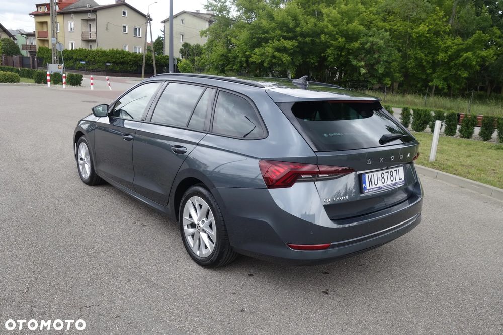 Skoda Octavia 2.0 TDI Ambition DSG - 5