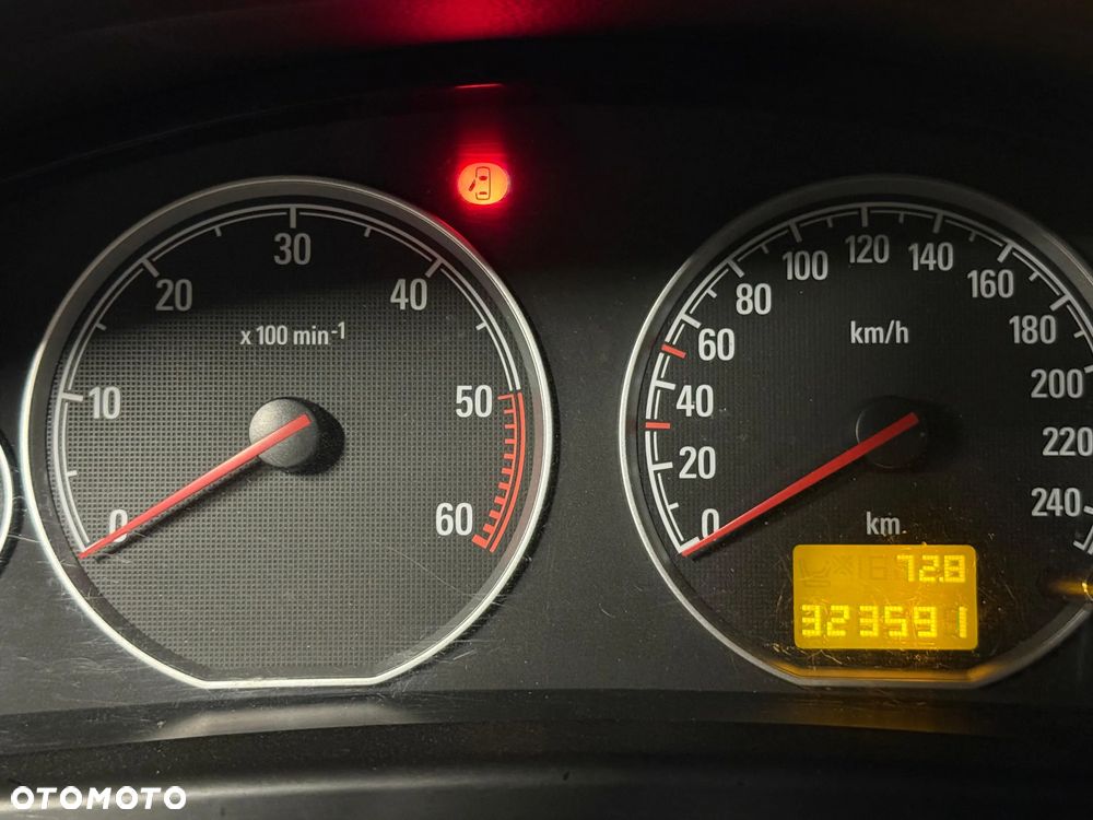 Opel Vectra 1.9 CDTI Cosmo - 15