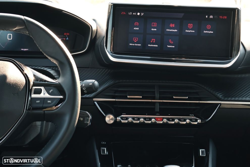 Peugeot 208 1.2 PureTech Allure - 17