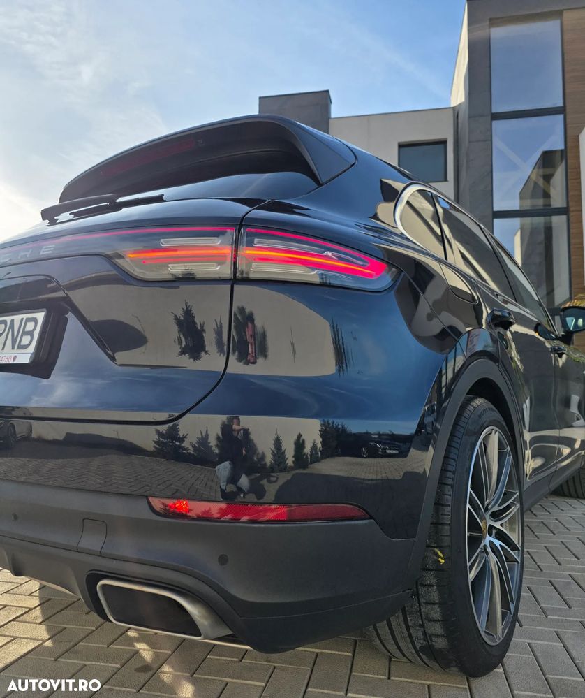 Porsche Cayenne - 11