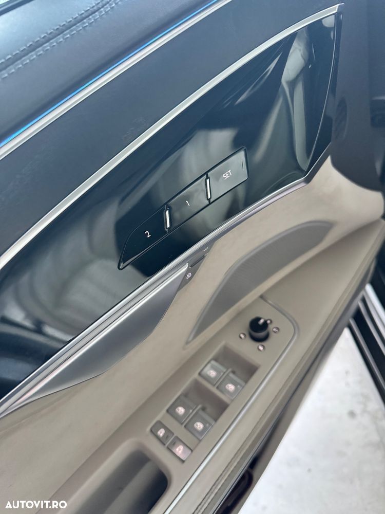 Audi A8 - 9
