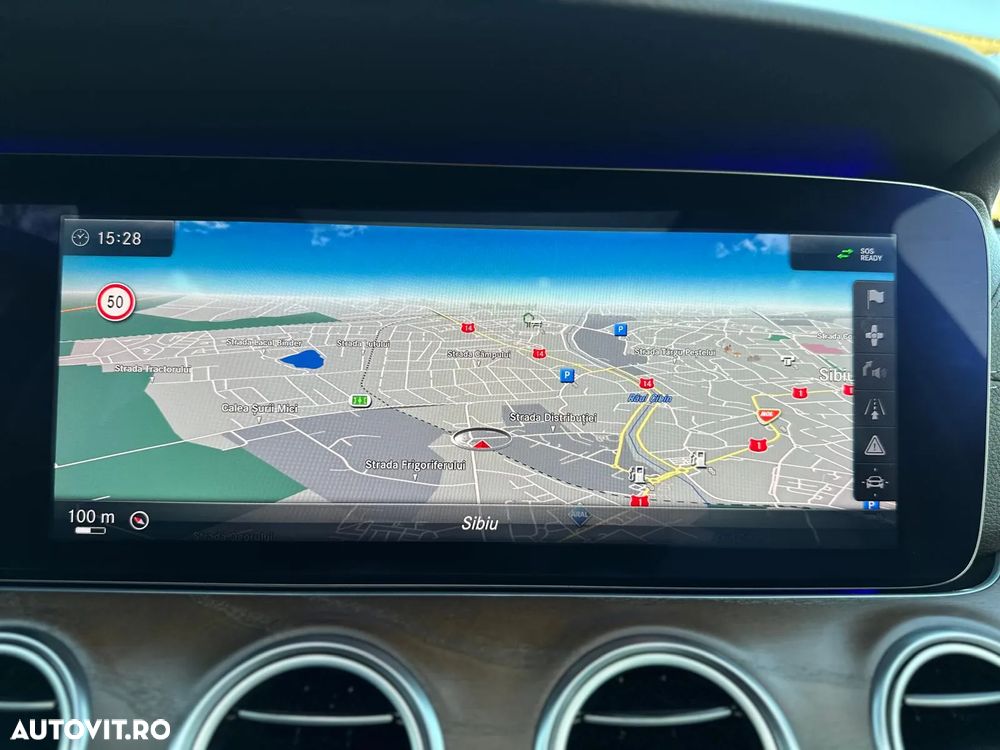 Mercedes-Benz E 220 d 4Matic T All-Terrain 9G-TRONIC Exclusive - 31