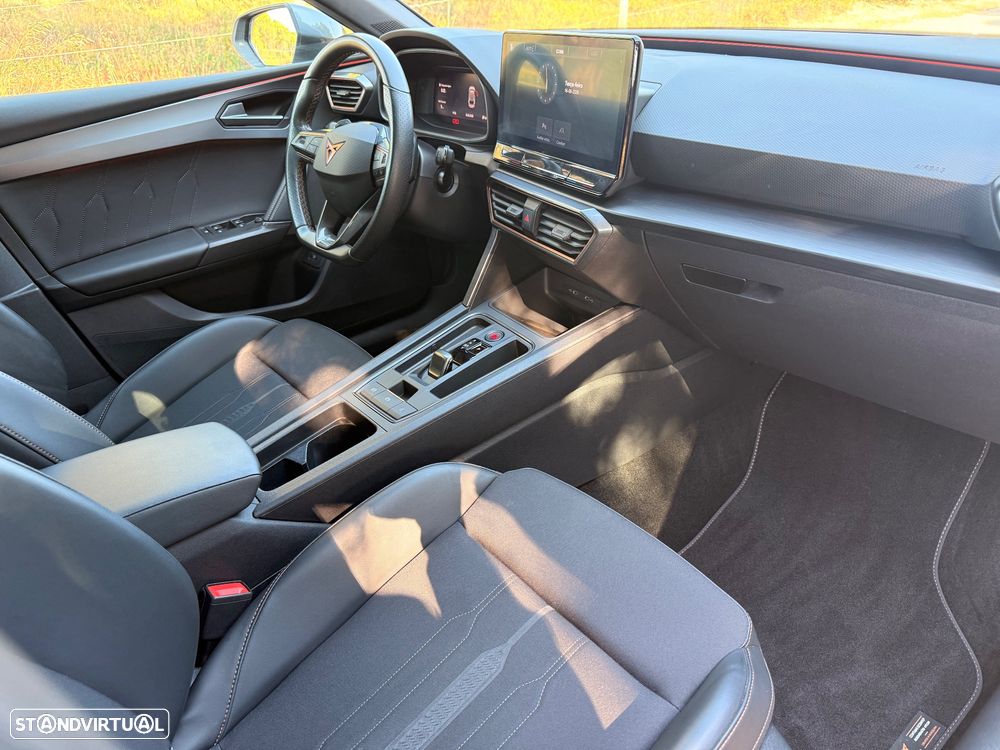 Cupra Leon 1.4 e-Hybrid VZ DSG - 10