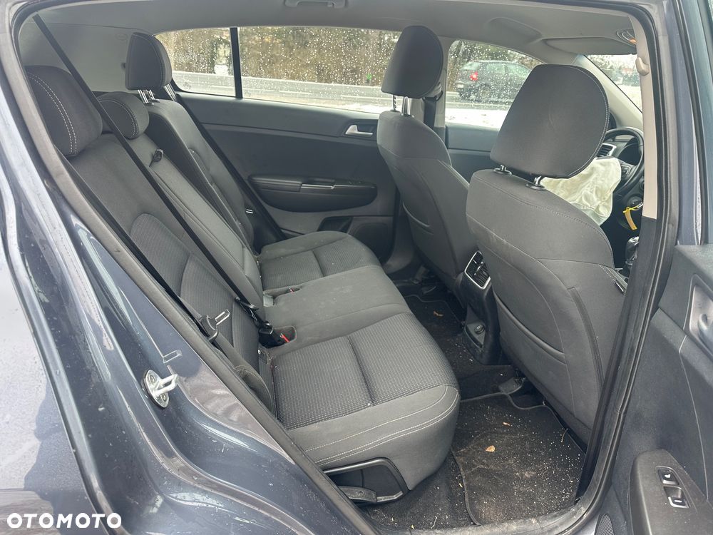 Kia Sportage 1.7 CRDI 2WD Spirit - 9