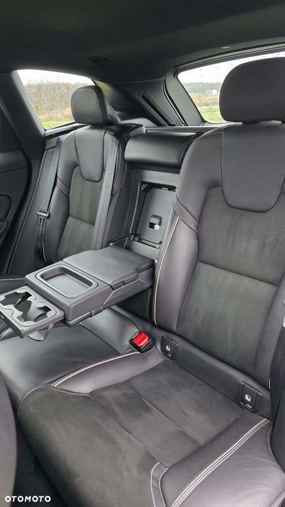 Volvo XC 60 D3 R-Design - 22