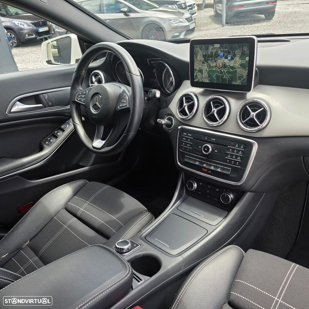 Mercedes-Benz CLA 220 - 28