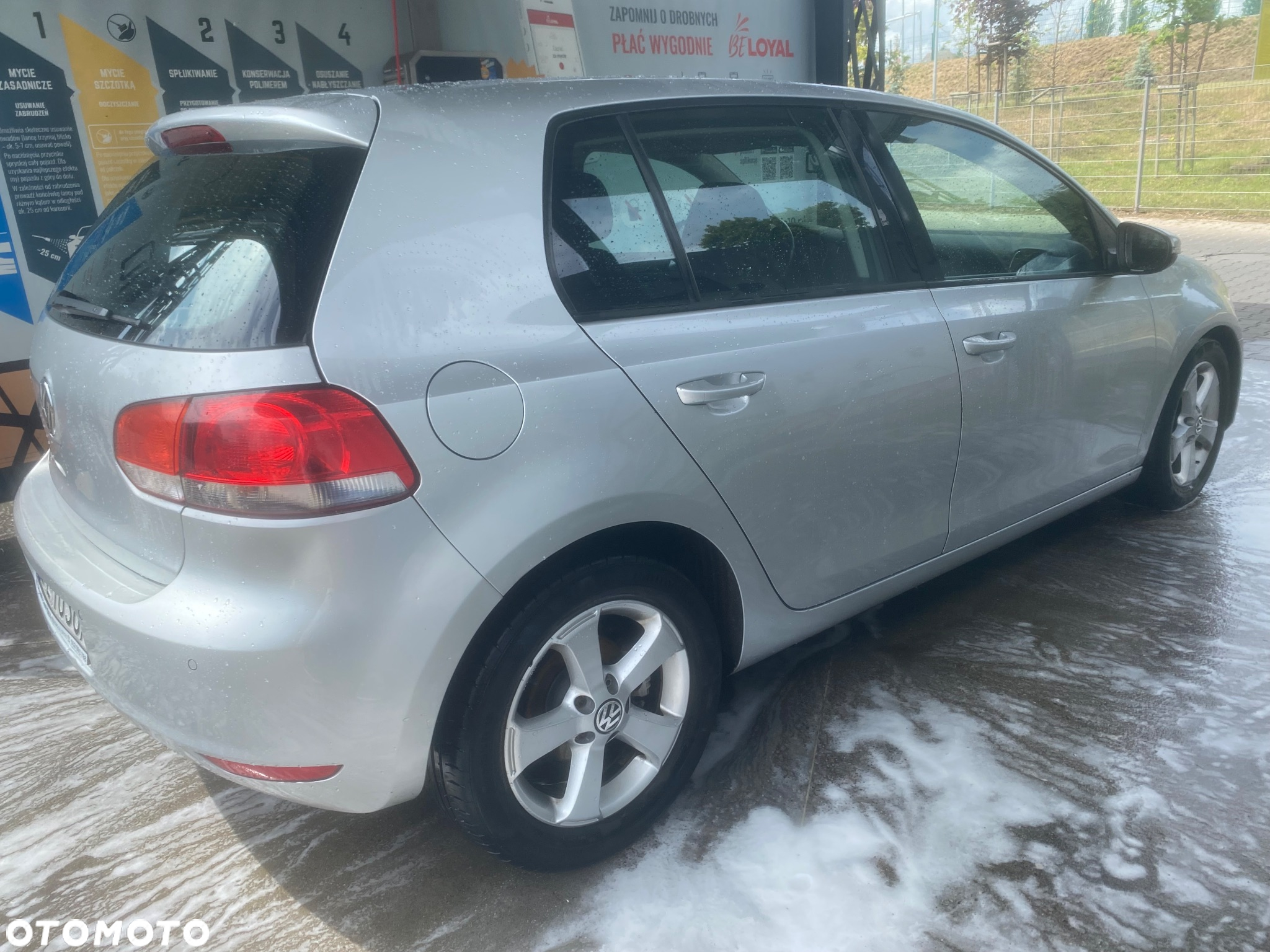 Volkswagen Golf - 2