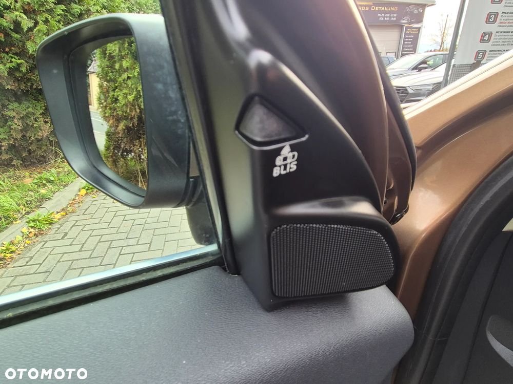 Volvo XC 60 2.4D AWD Momentum - 36