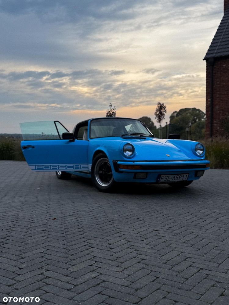 Porsche 911 - 16