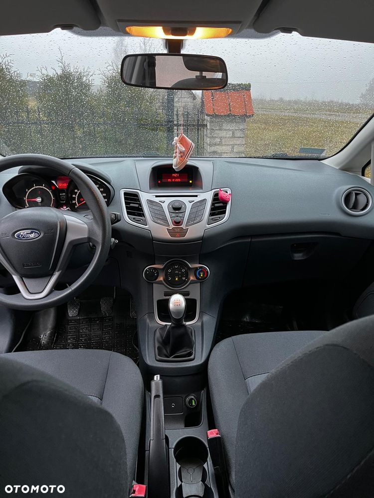 Ford Fiesta 1.25 Trend - 9