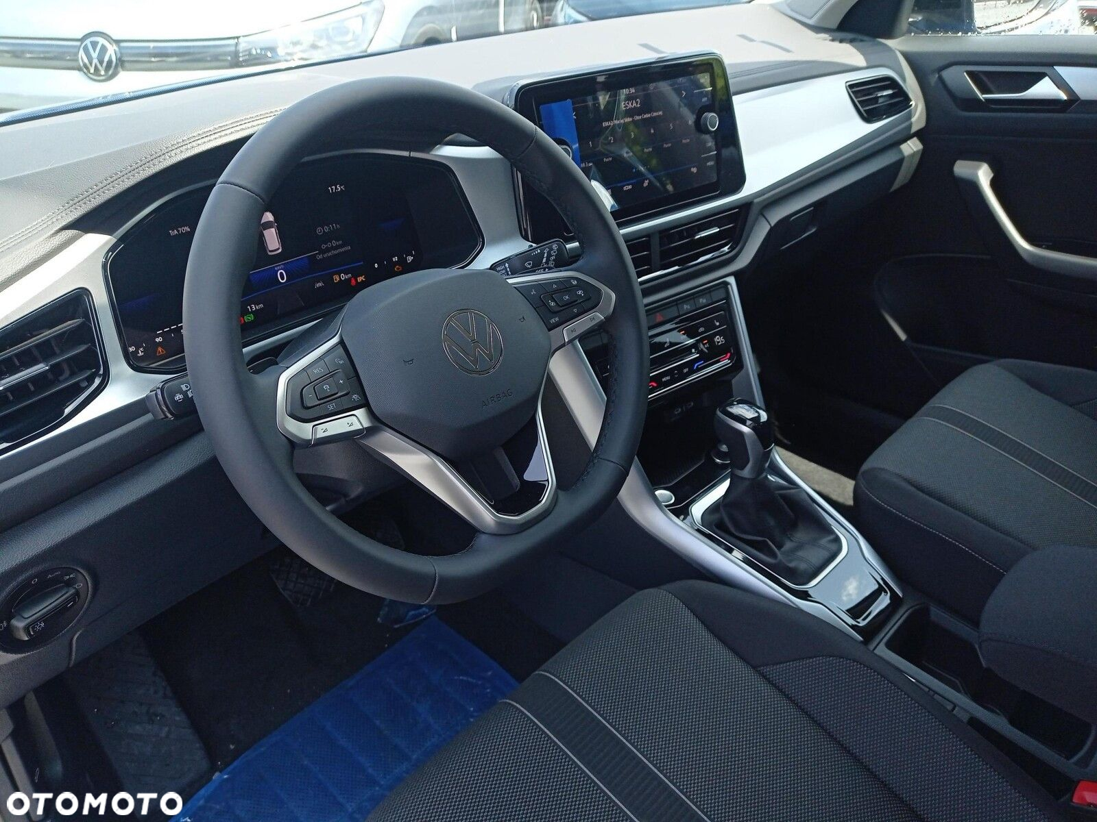 Volkswagen T-Roc - 9