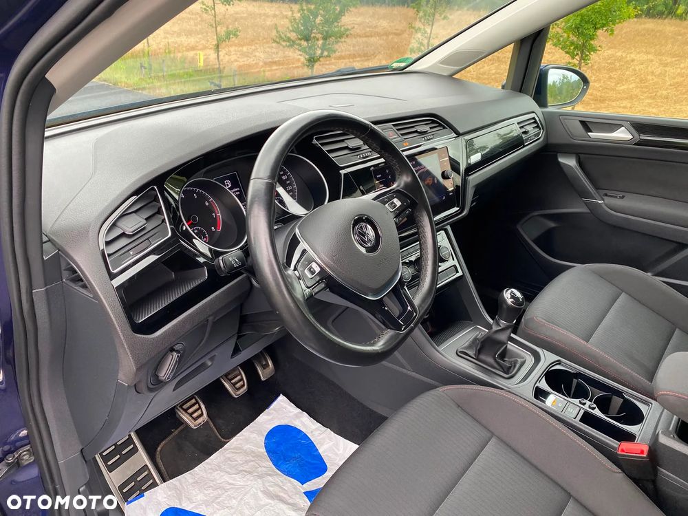 Volkswagen Touran 1.2 TSI (BlueMotion Technology) SOUND - 22